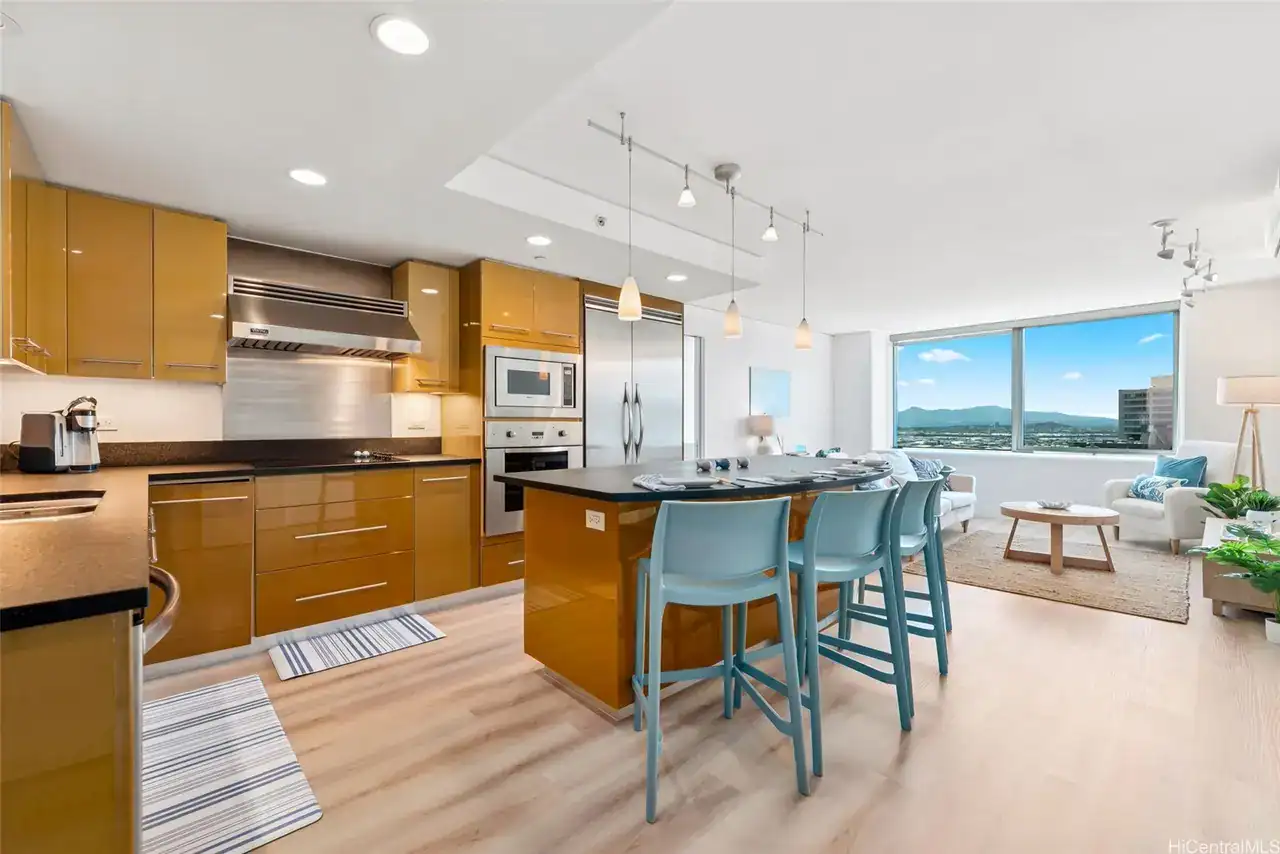 Bridge Loan for Condotel Purchase in Honolulu, Hawaii